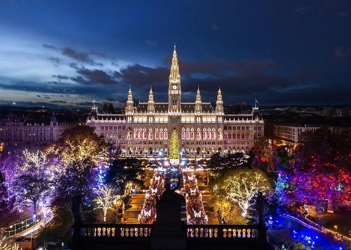 The Levante Rathaus Apartahotel 4*