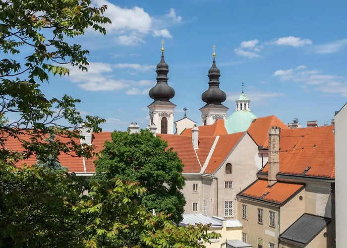 The Levante Rathaus 4* Viena