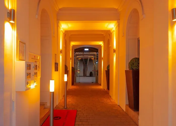 The Levante Rathaus 4* Viena