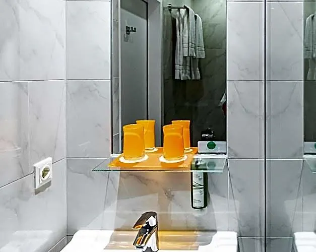 The Levante Rathaus Apartahotel 4*